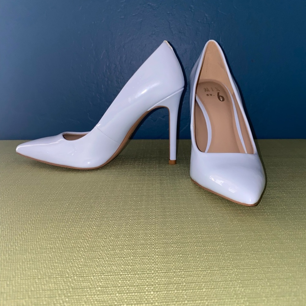 NEW Little Blue Mix No. 6 Heels Size 6.5